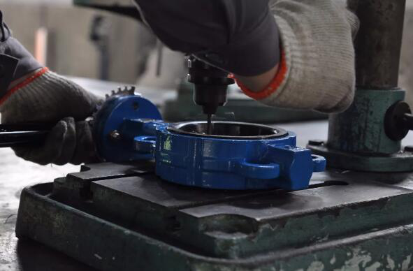 如何(he)進行閥門清(qing)洗、研磨？